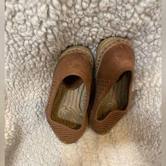 Frye Womens Brown Perforated Slip On Espadrille Flats Size US 9.5M - Picture 5 of 5
